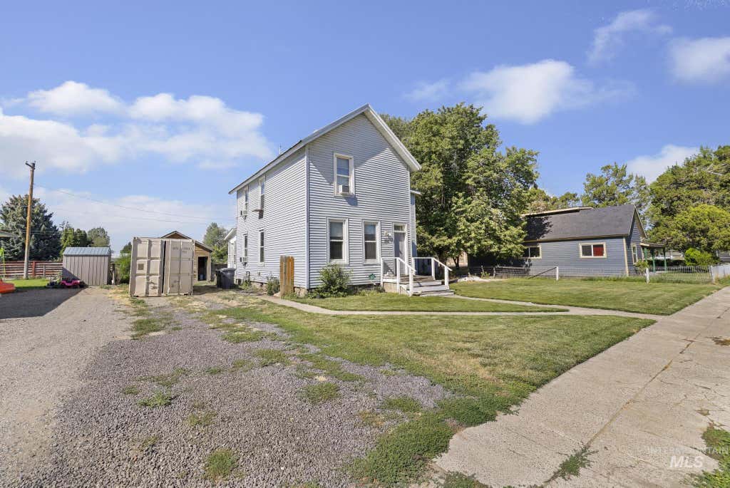 Photo of 108 E C St, Shoshone, ID 83352 (MLS # 98994242)