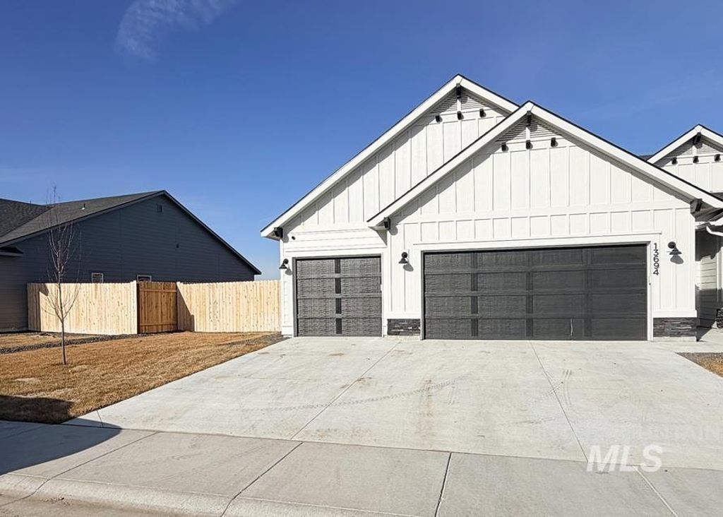 Photo of 13694 Oliver Street, Caldwell, ID 83607 (MLS # 98973698)