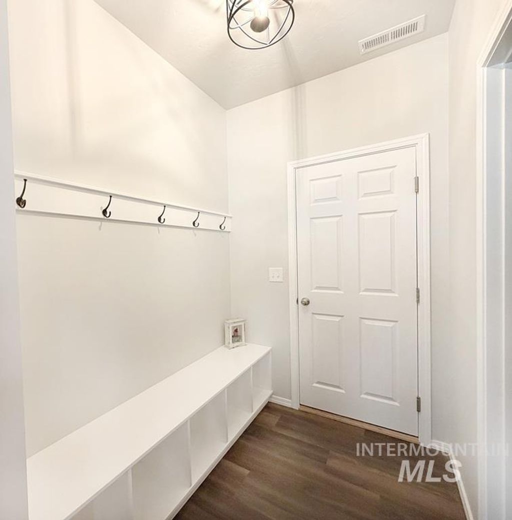 Photo of 13694 Oliver Street, Caldwell, ID 83607 (MLS # 98973698)