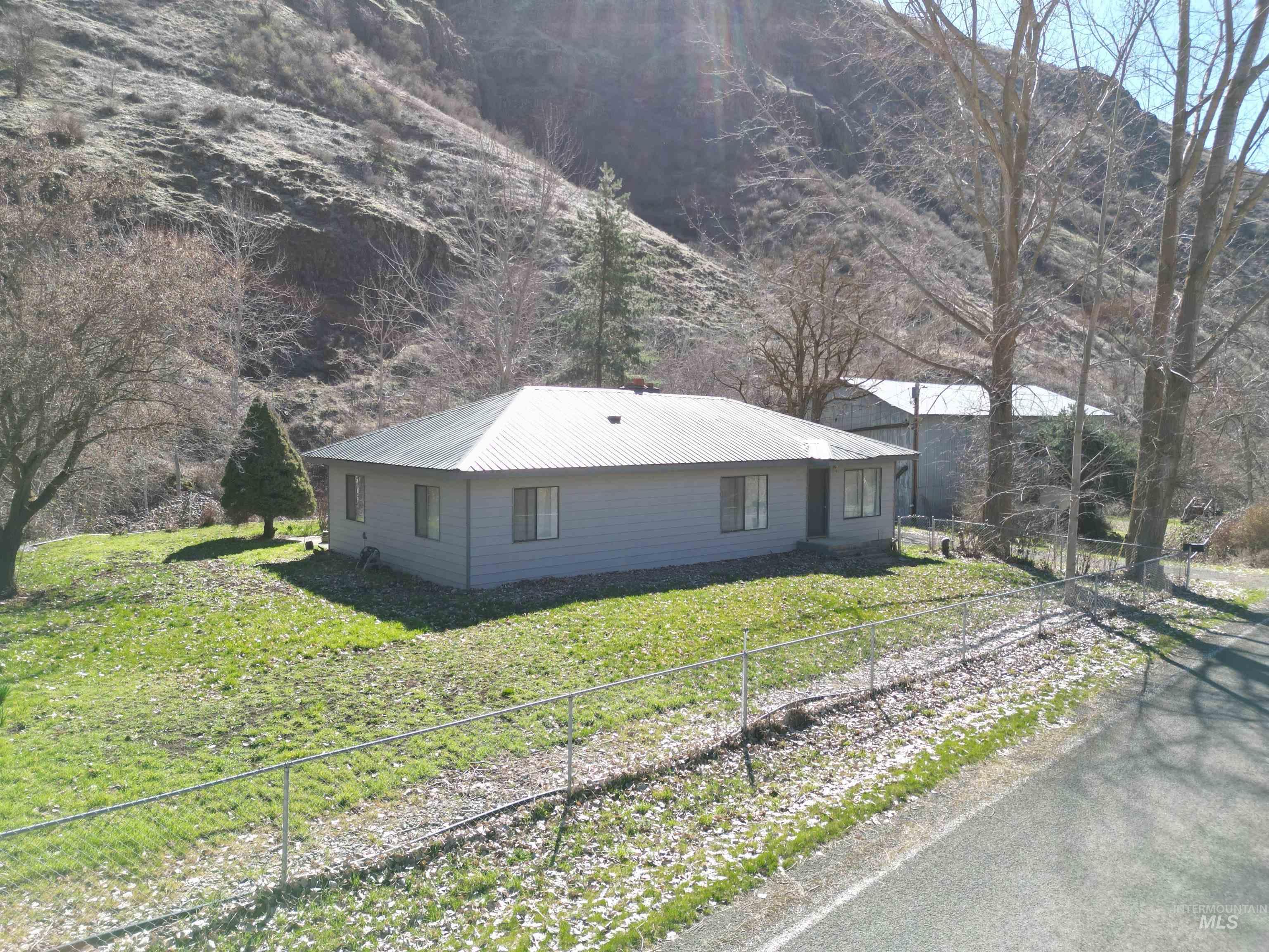 475 Graves Creek Rd, CottonWood, Idaho image 1