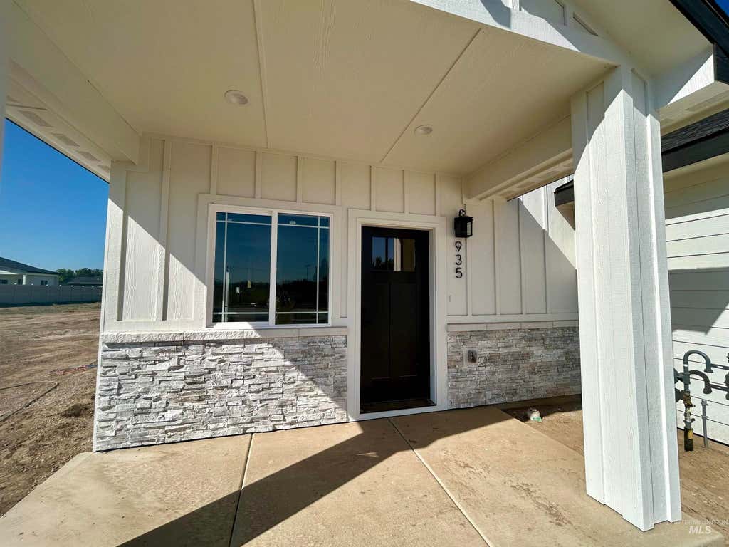 Photo of 995 N 15th St, Payette, ID 83661 (MLS # 98995173)