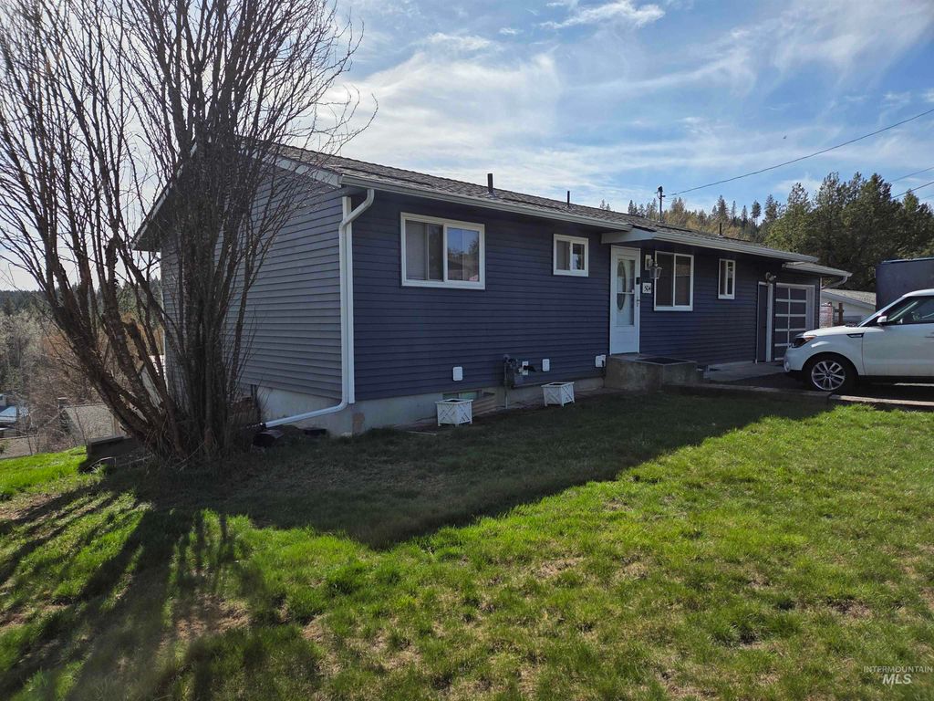 Photo of 504 Mark Road, Troy, ID 83871 (MLS # 98979204)