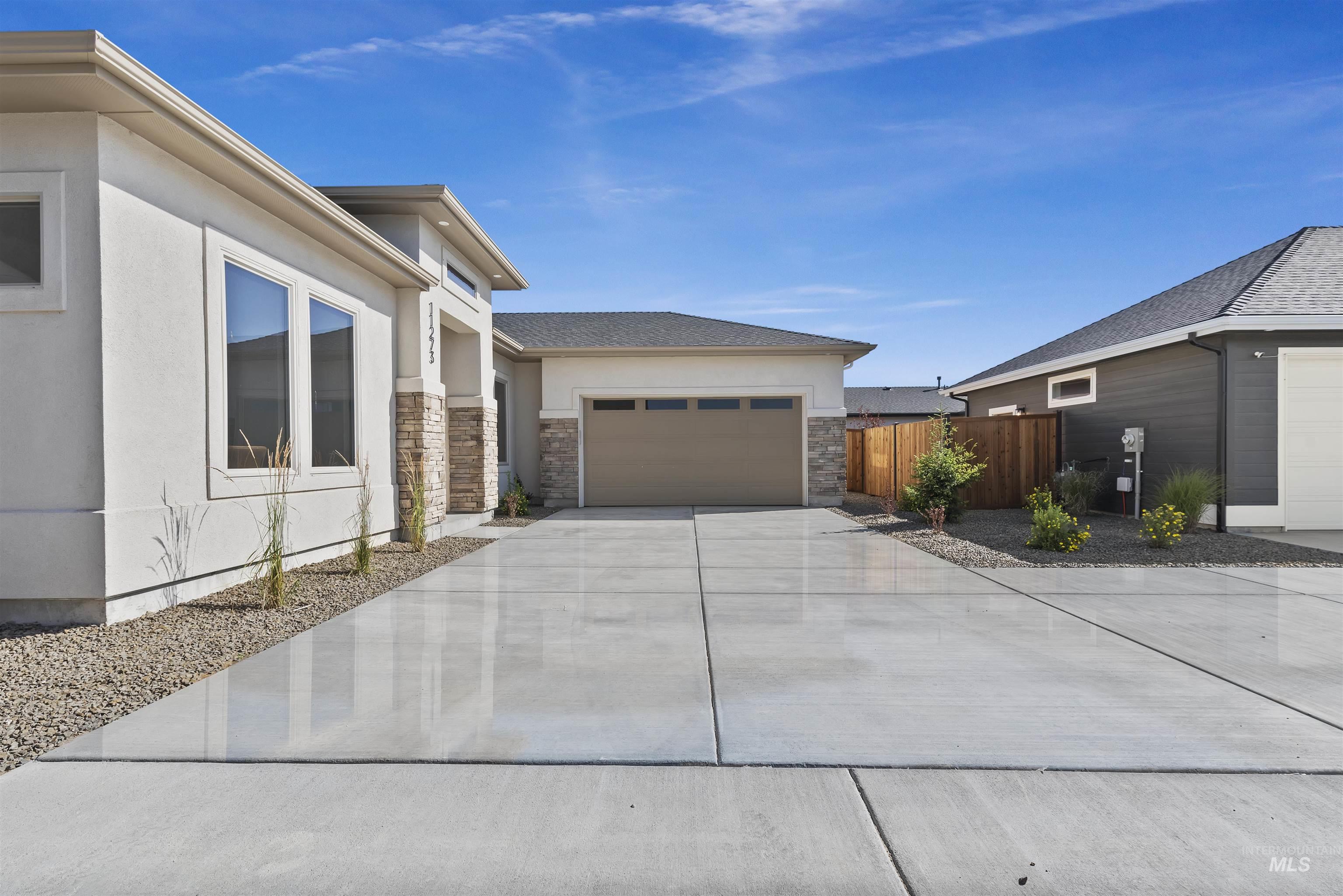 11273 S Corballis Ln