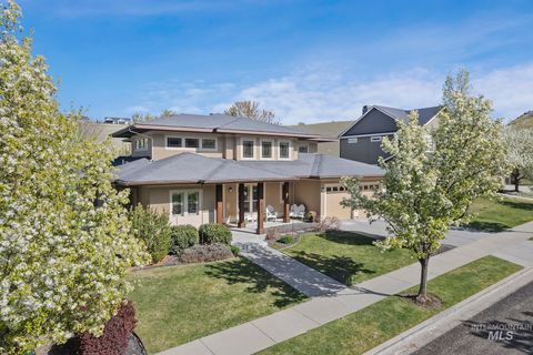 Photo of 11872 N Humphreys Pl, Boise, ID 83714 (MLS # 98960614)