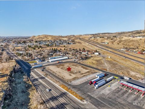 Photo of 3300 S 5th Ave, Pocatello, ID 83204 (MLS # 98983426)
