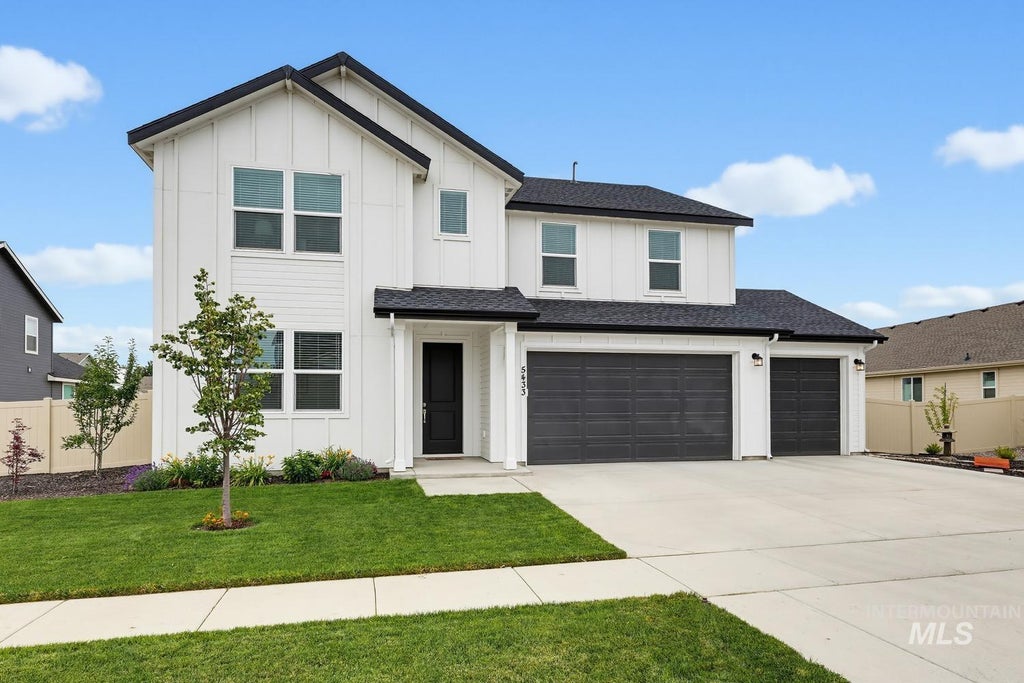 Photo of 5433 E Terrace Falls Ct, Nampa, ID 83686 (MLS # 98992319)