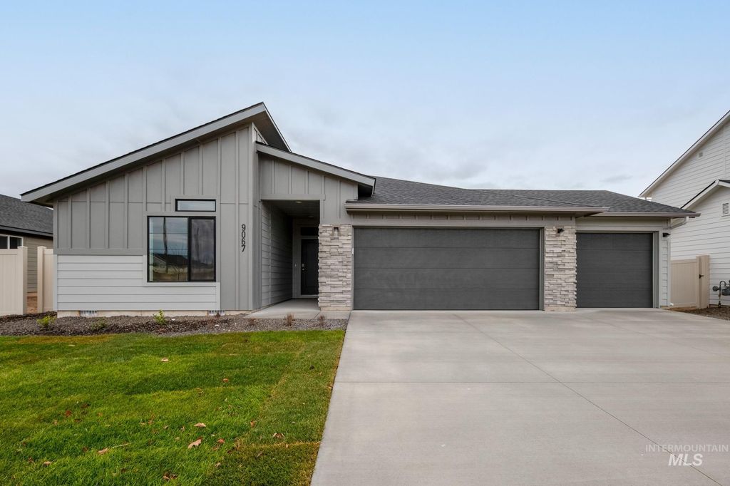 Photo of 9067 W Violet St, Nampa, ID 83687 (MLS # 98968155)