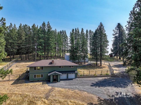 Photo of 3851 Highway 8, Troy, ID 83871 (MLS # 98997541)