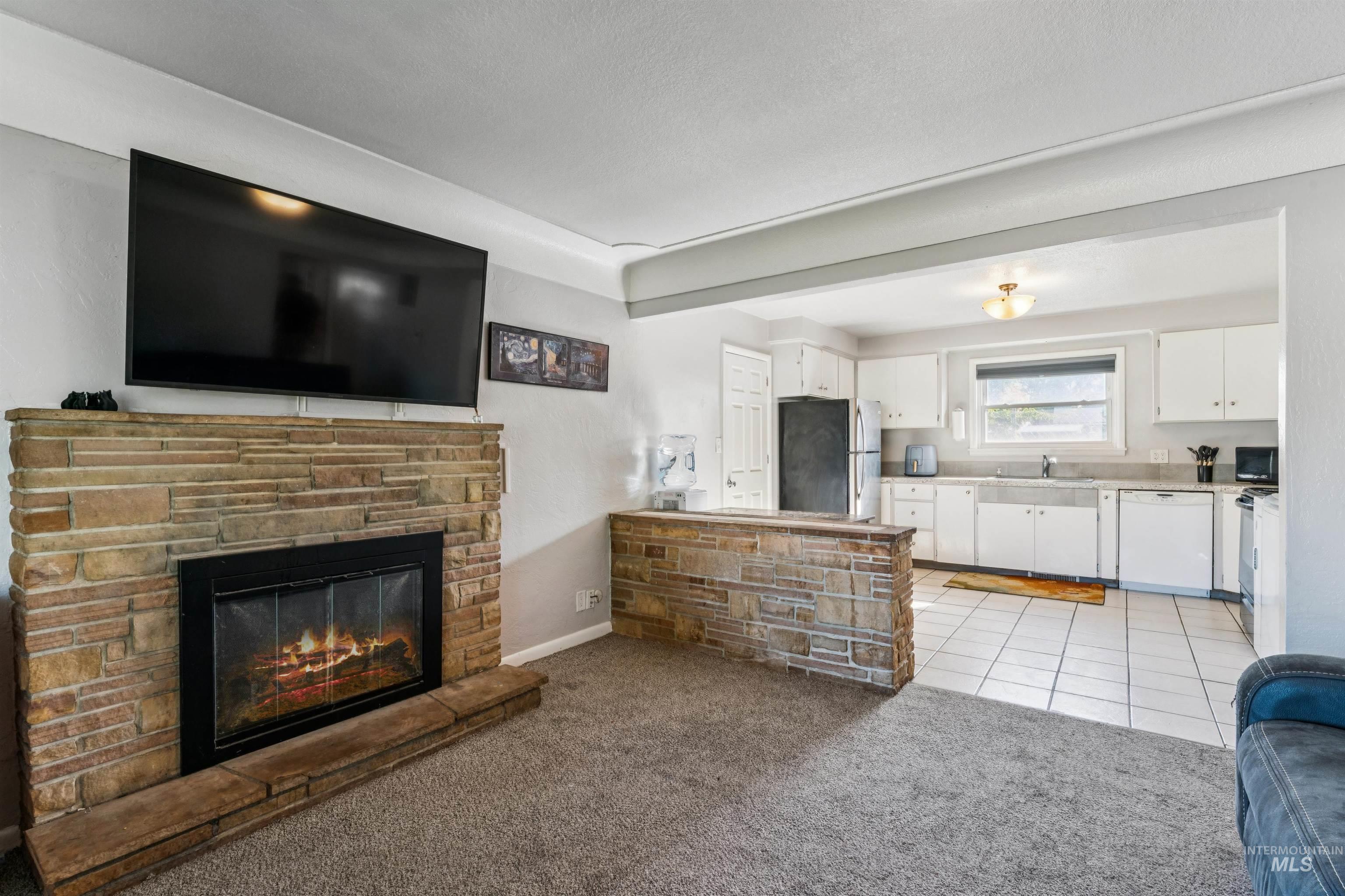 424 Meyer Ave