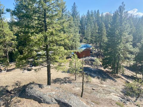 Photo of 37 Stanley Dr, Cascade, ID 83611 (MLS # 98947890)