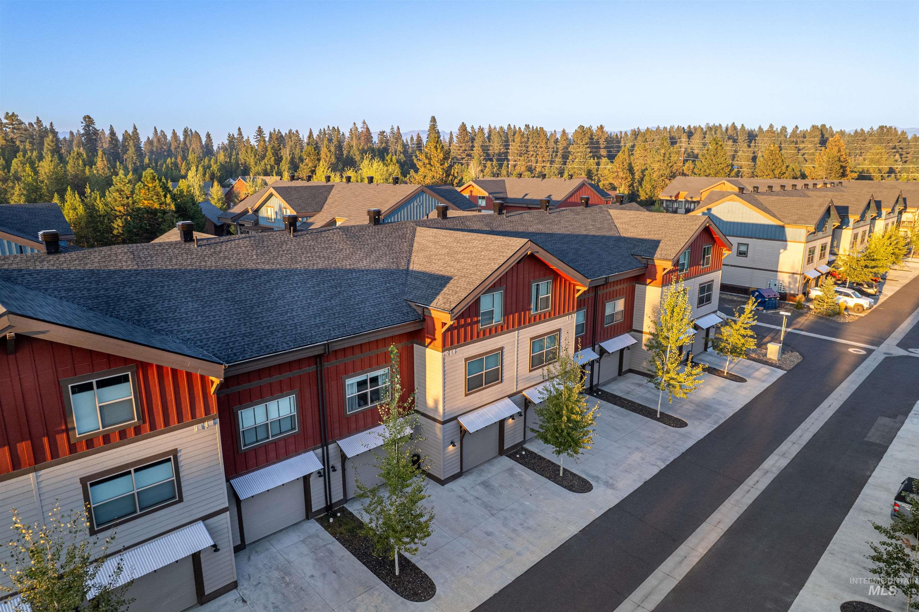 211 Broken Pine Lane