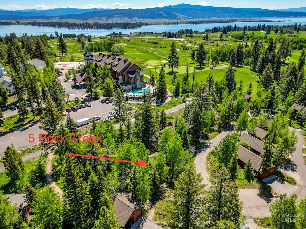Photo of 5 Rock Creek Court, Donnelly, ID 83615 (MLS # 98984920)
