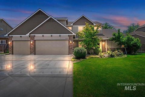 Photo of 377 E Kite Dr, Eagle, ID 83616 (MLS # 98990579)