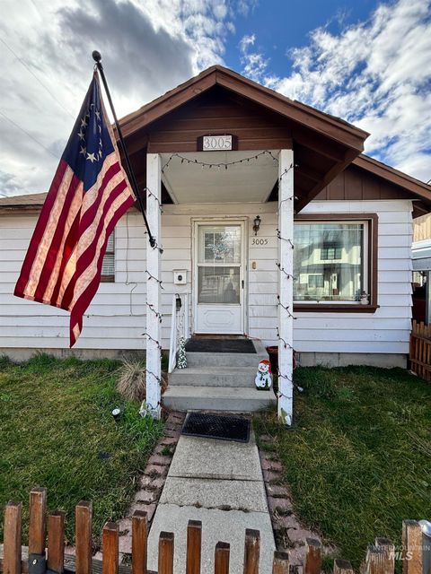 Photo of 3005 W Hester Street, Boise, ID 83702 (MLS # 98973895)