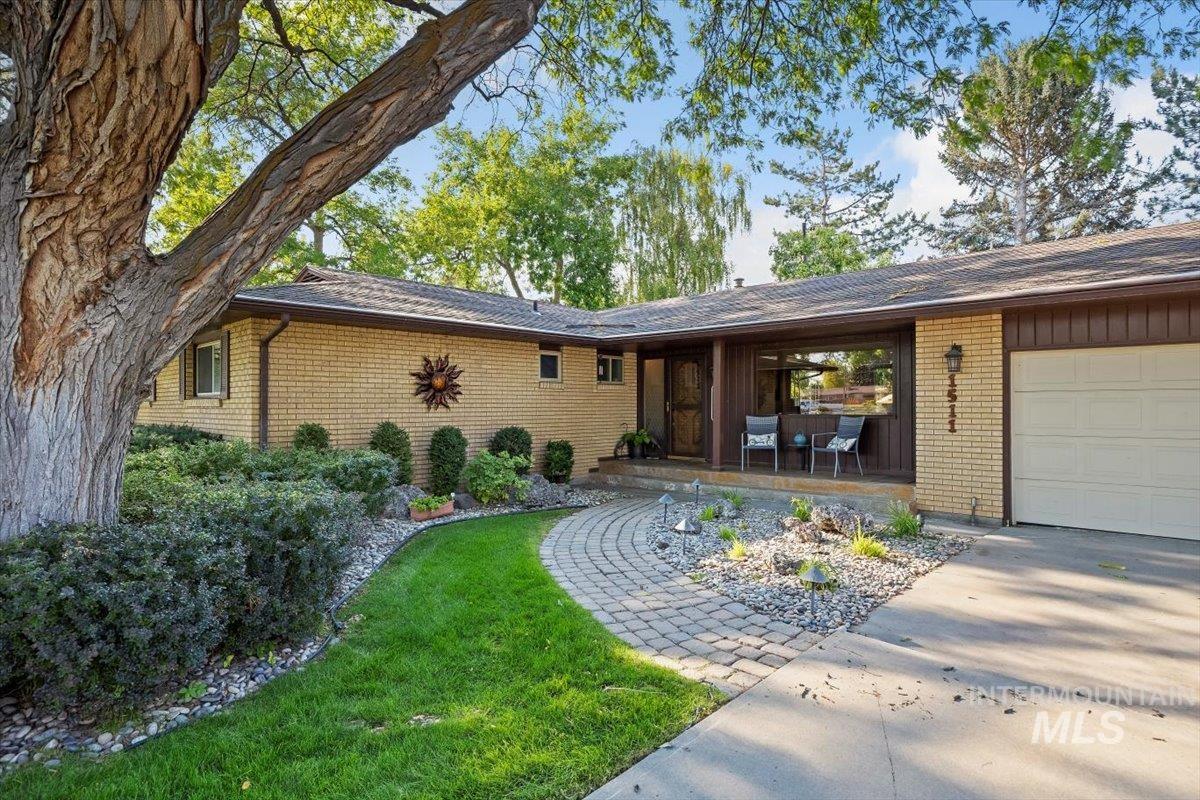 1511 Evergreen Drive