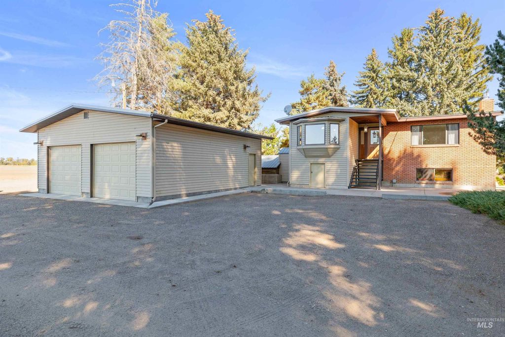 Photo of 339 S 100 E, Rupert, ID 83350 (MLS # 98963734)
