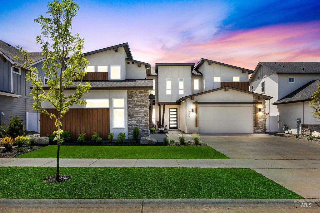 Photo of 7469 W Diamond Lake Dr, Boise, ID 83714 (MLS # 98971544)