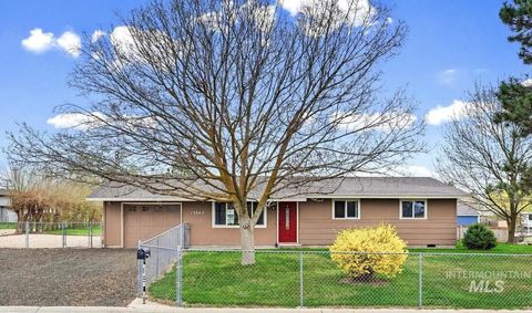 Photo of 13042 S Ocotillo Dr, Kuna, ID 83634 (MLS # 98979485)