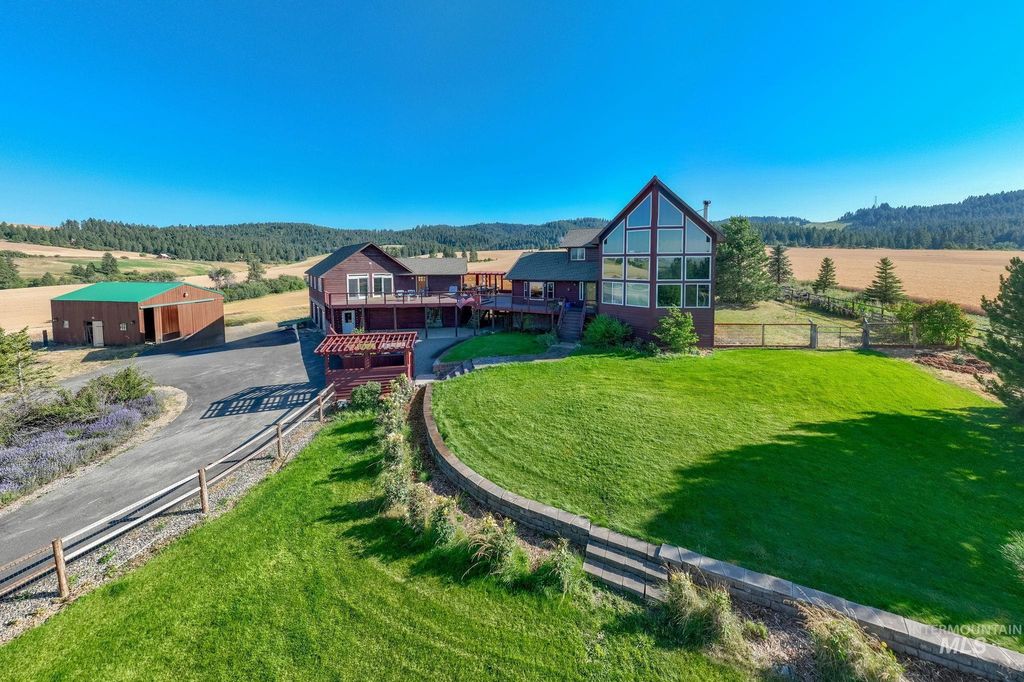 Photo of 1199 Walker Rd, Viola, ID 83872 (MLS # 98955822)