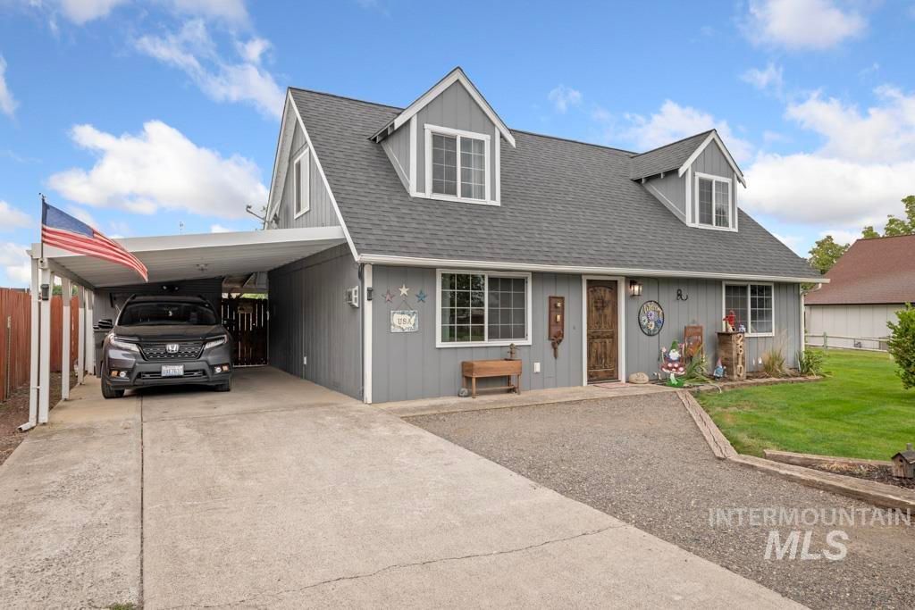 Photo of 2610 25th St, Clarkston, WA 99403 (MLS # 98963963)