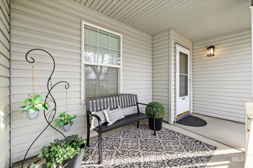 Photo of 4222 S Skyridge Way, Boise, ID 83709 (MLS # 98969569)