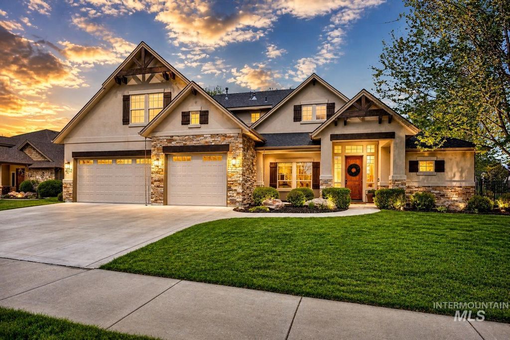 Photo of 4212 W Pine Meadows Drive, Eagle, ID 83616 (MLS # 98984430)