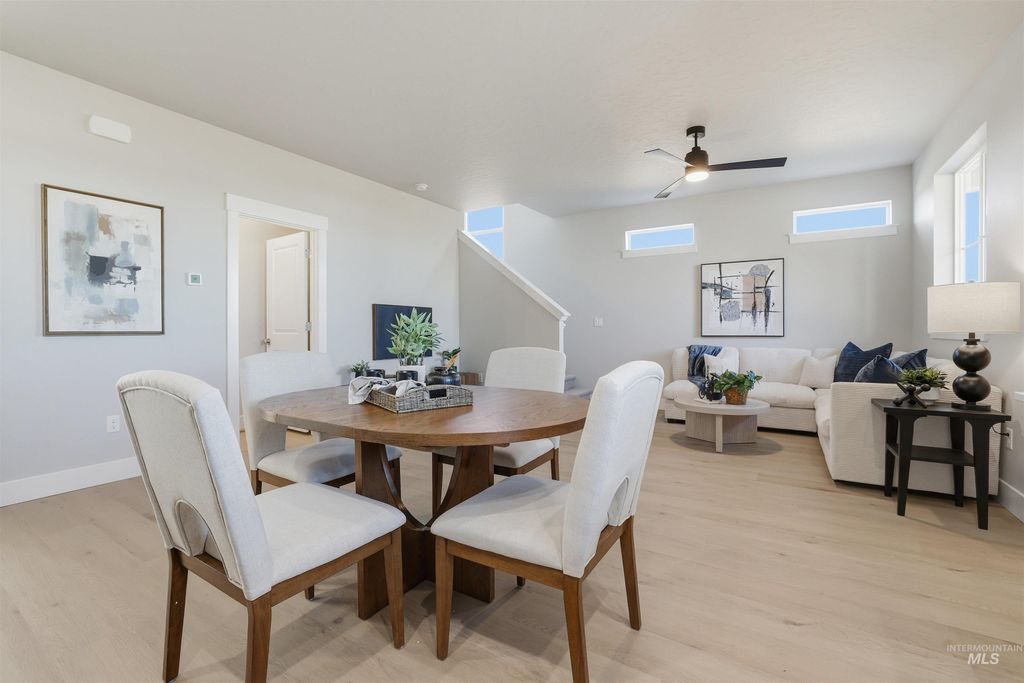 Photo of 1172 E Cottage St, Kuna, ID 83634 (MLS # 98969610)