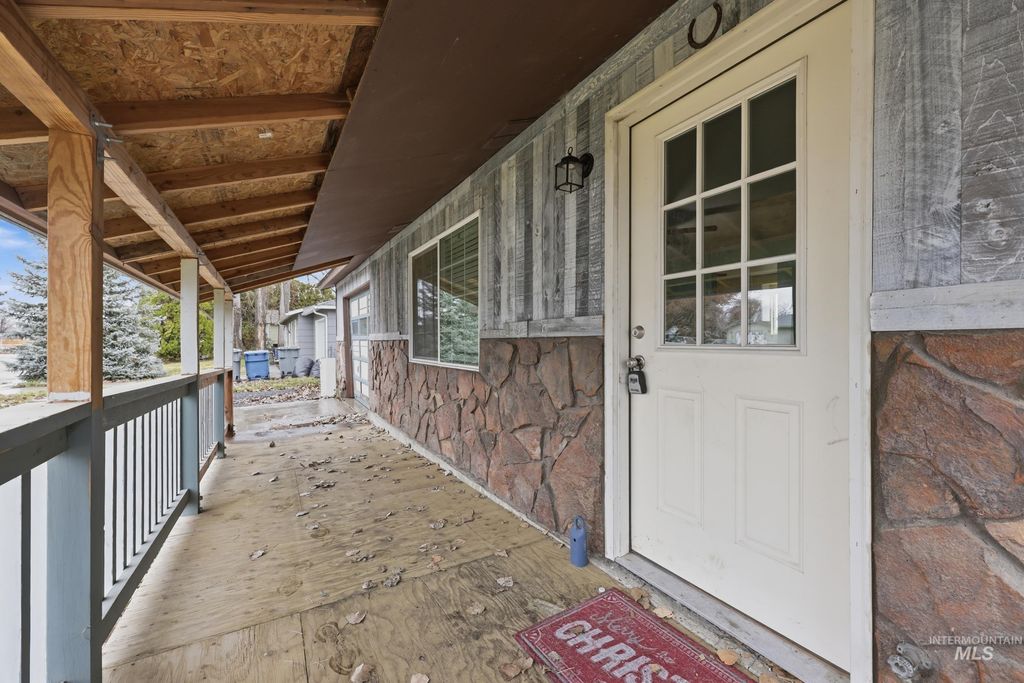 Photo of 902 Harmon Way, Middleton, ID 83644 (MLS # 98975922)