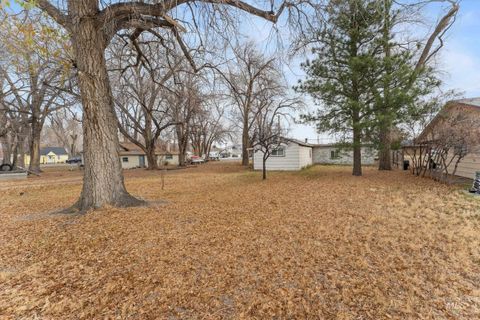 Photo of 160 N 13th East, Mountain Home, ID 83647 (MLS # 98969445)