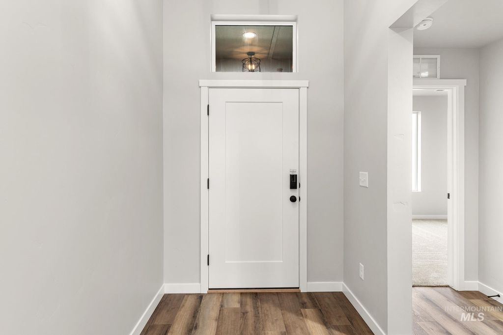 Photo of 17720 N Hugh Glass Way, Nampa, ID 83687 (MLS # 98978439)