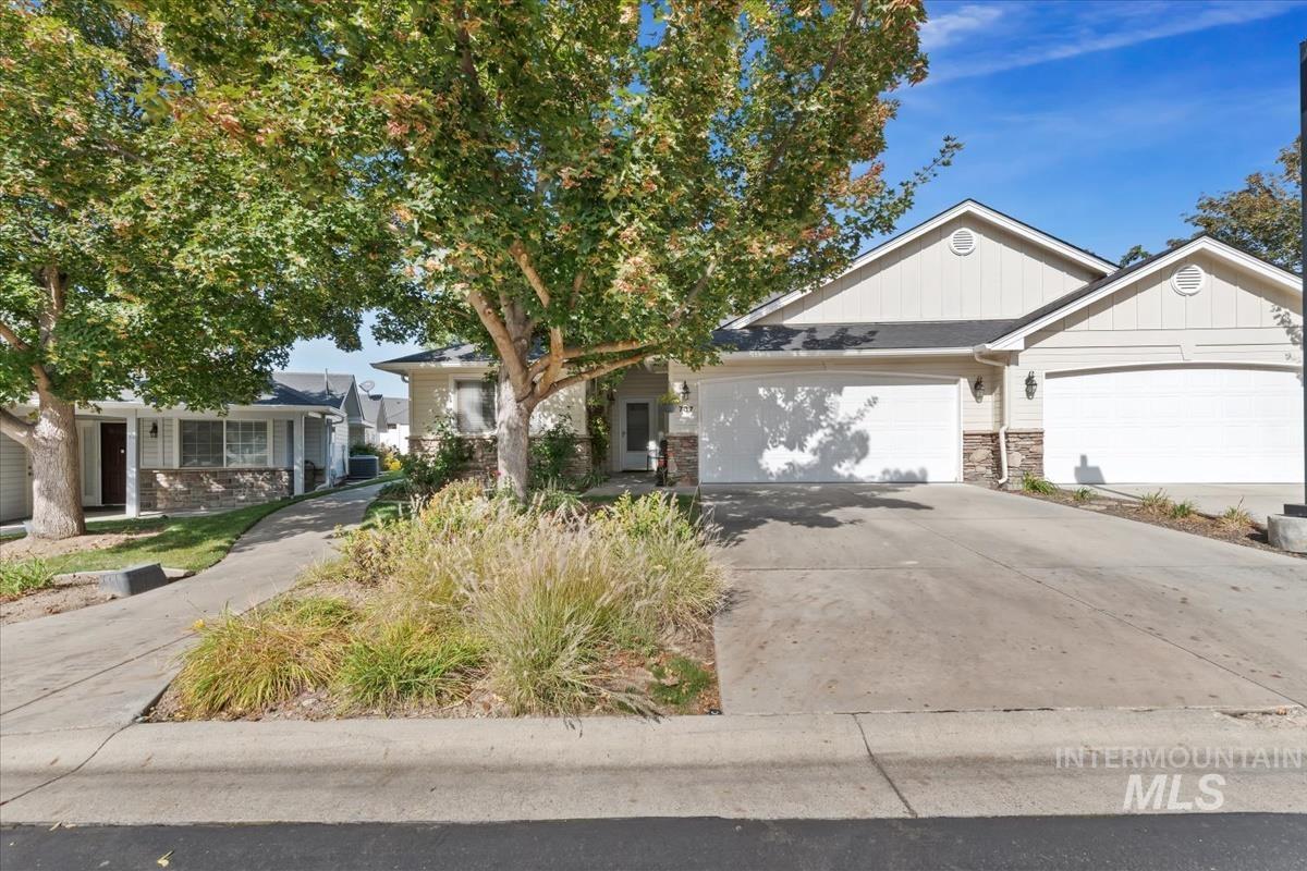 737 N Eagle Rd.