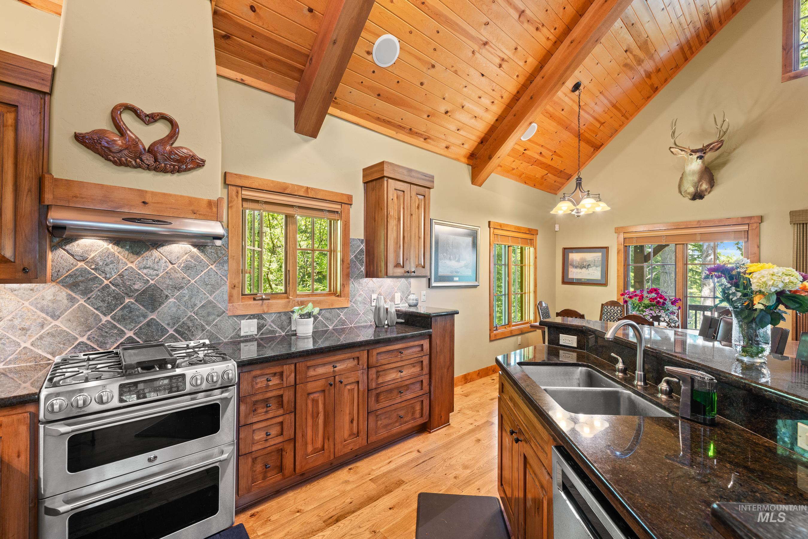16 Haystack Court