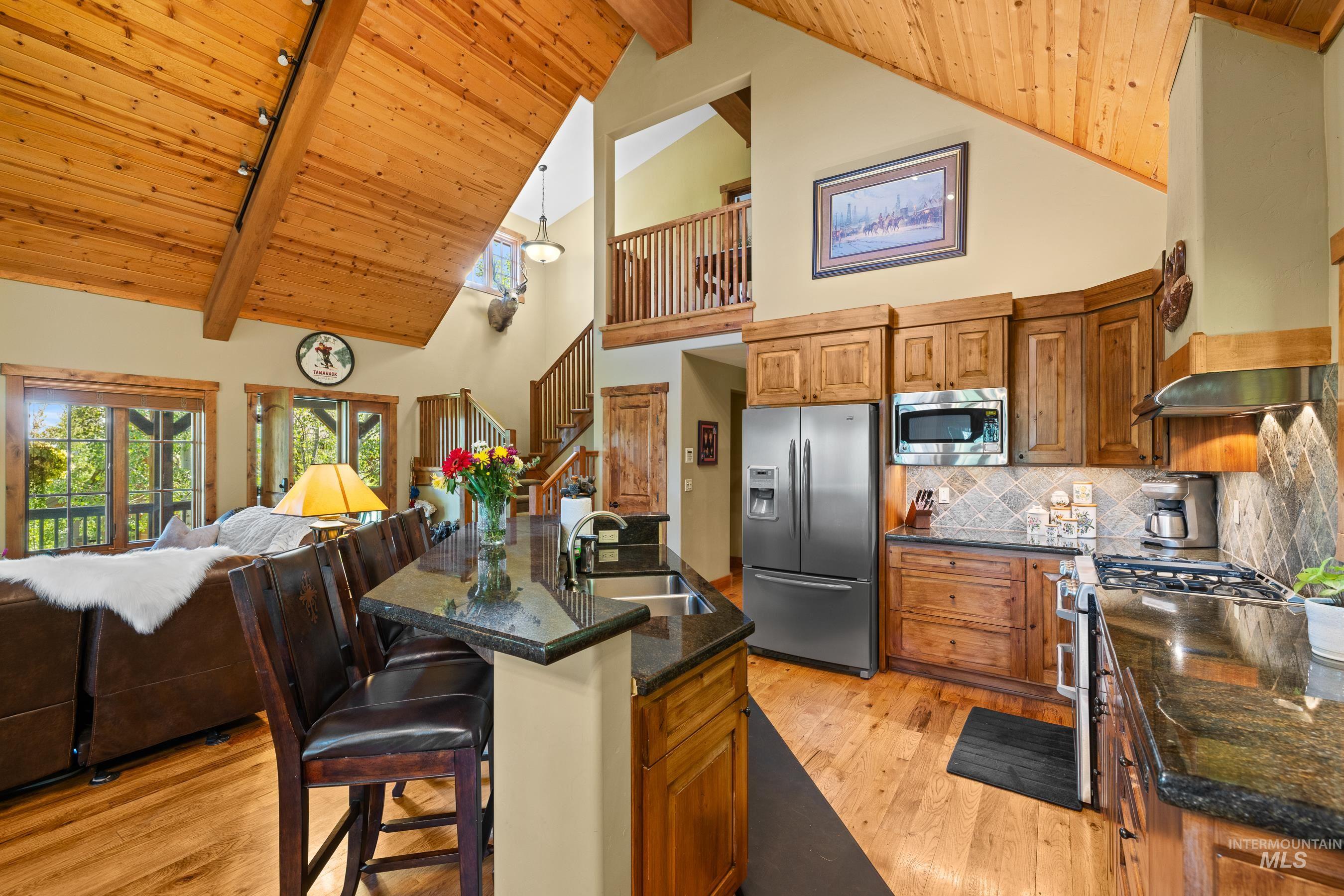 16 Haystack Court