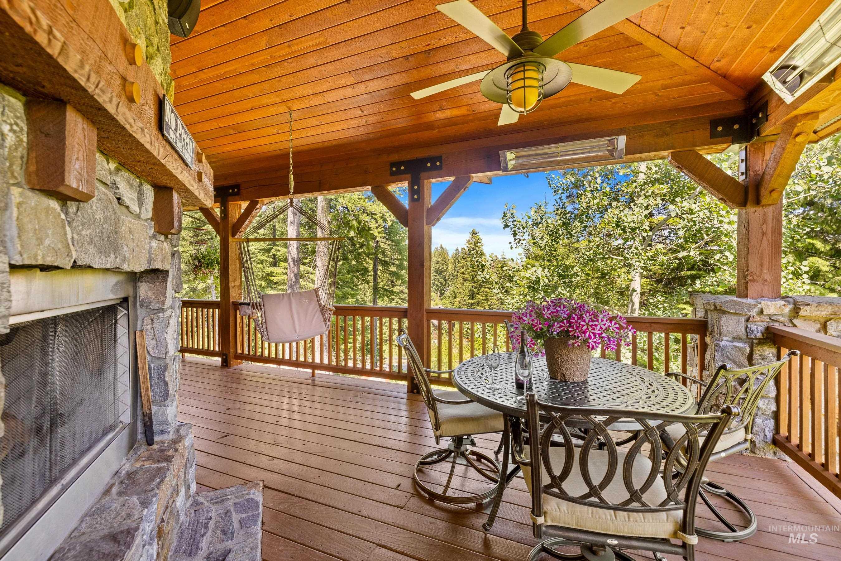 16 Haystack Court