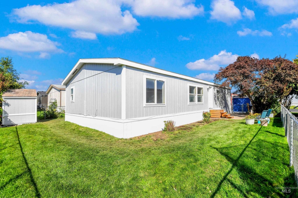 Photo of 509 River Valley St, Nampa, ID 83687 (MLS # 99001558)
