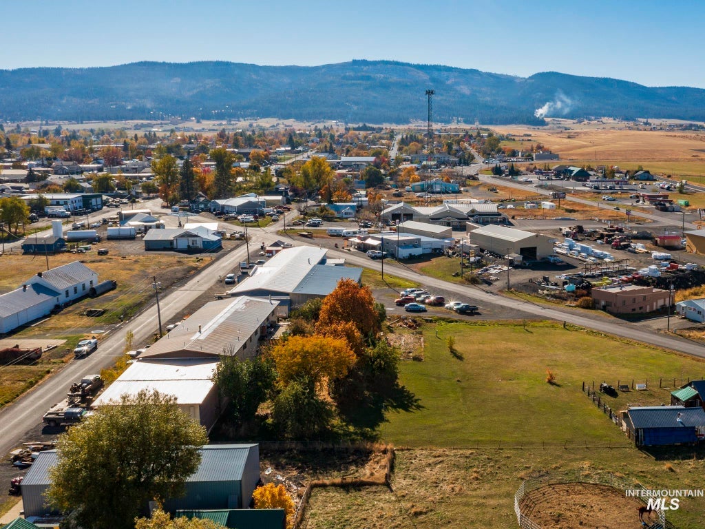 Photo of 702 N D St, Grangeville, ID 83530 (MLS # 98995943)