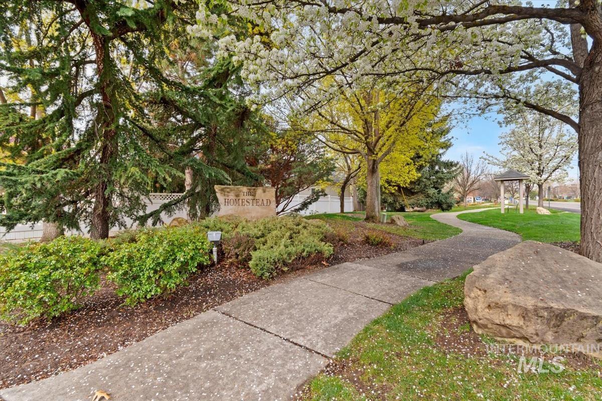 356 S Golden Eagle Lane