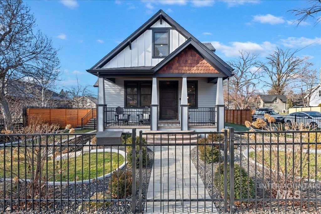 Photo of 1521 N 5th Street, Boise, ID 83702 (MLS # 98971759)