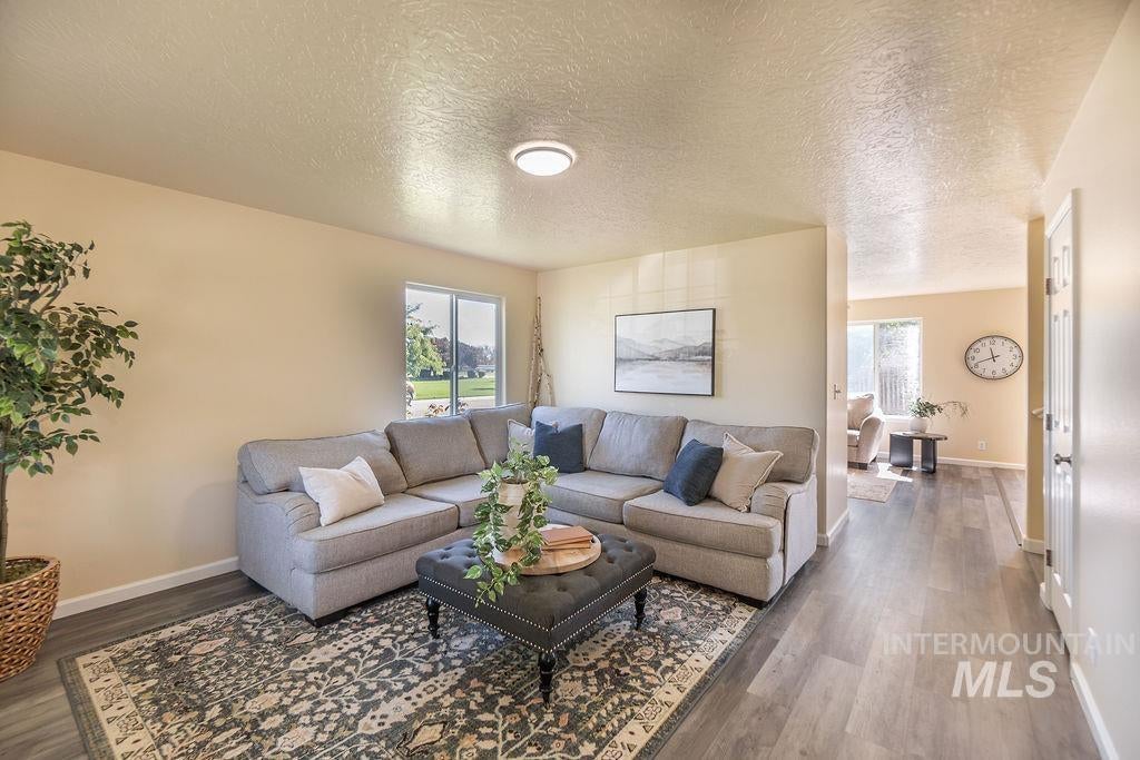 2806 Stoll Court