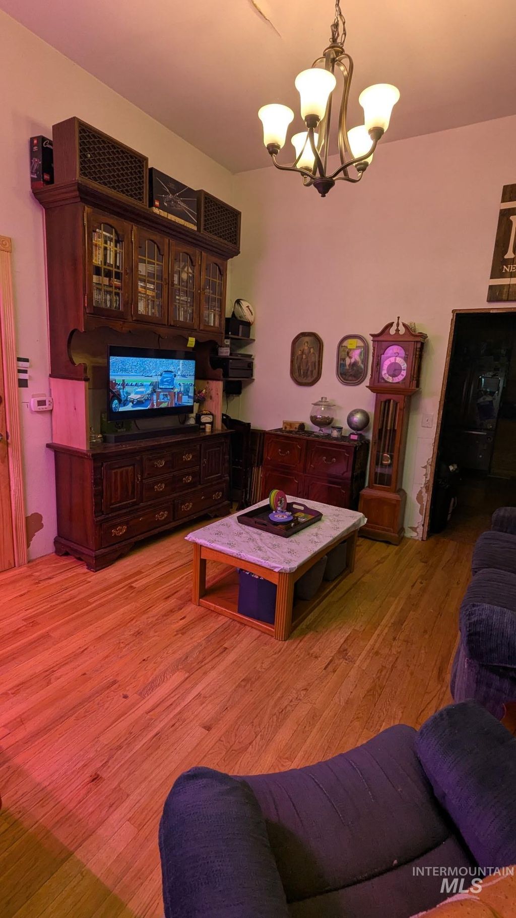 Photo of 411 S Pine St, Troy, ID 83871 (MLS # 98974868)