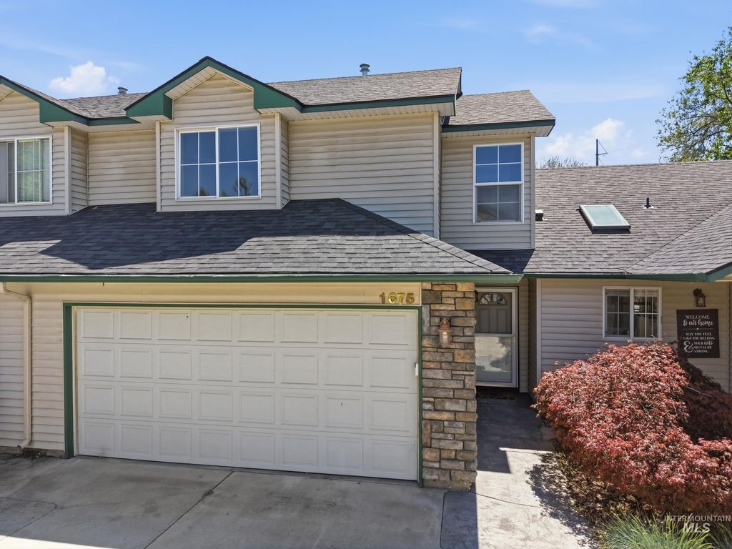 Photo of 1675 S Annett St, Boise, ID 83705 (MLS # 98986086)