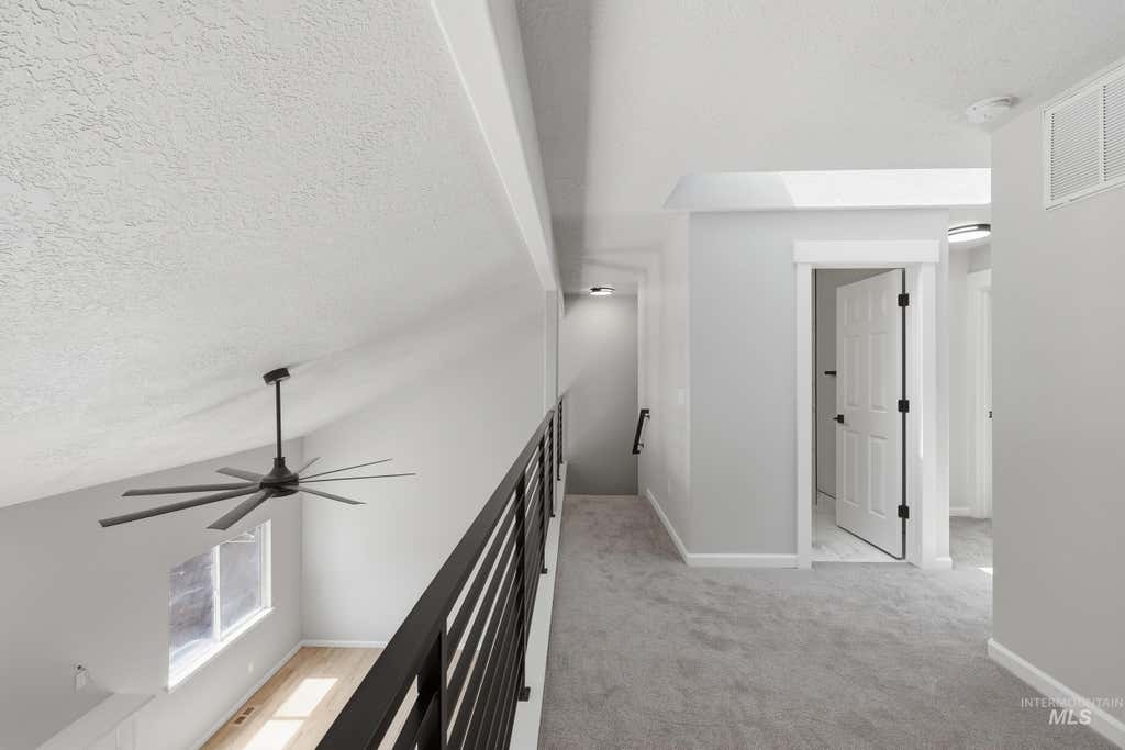 Photo of 1675 S Annett St, Boise, ID 83705 (MLS # 98986086)