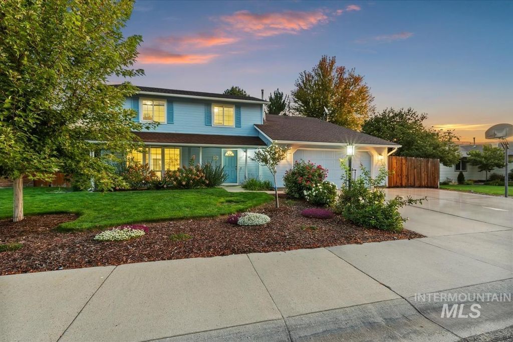 Photo of 3810 W Sea Island, Meridian, ID 83642 (MLS # 98971269)