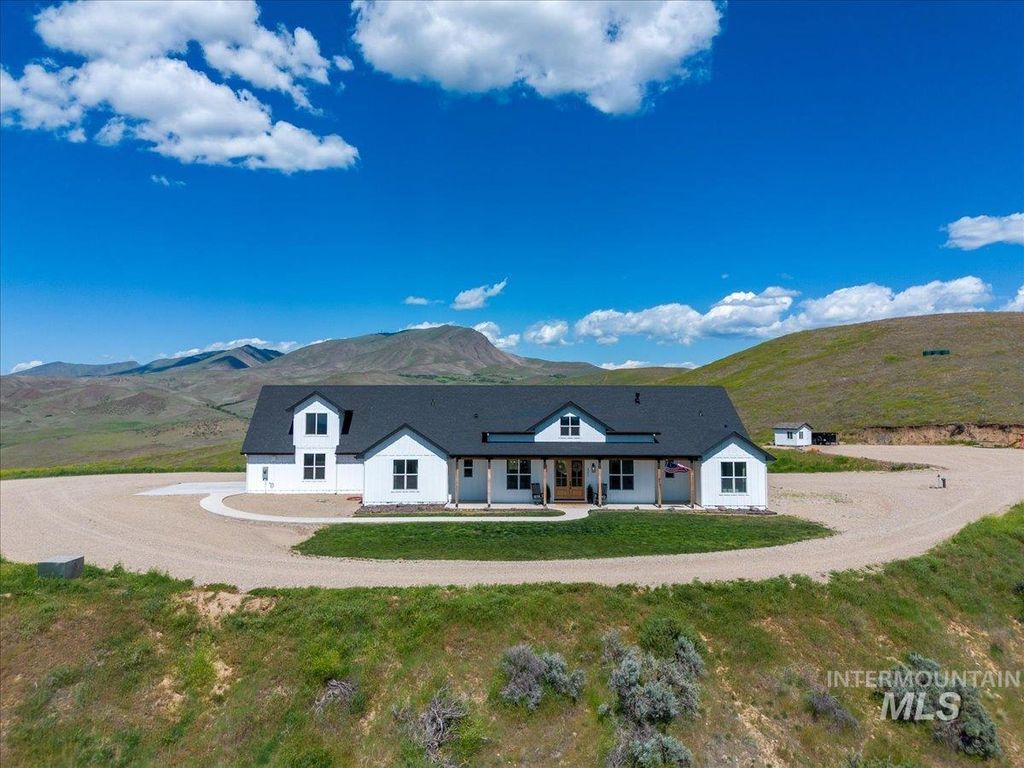 Photo of 5251 Hidden Hollow Lane, Emmett, ID 83617 (MLS # 98985657)