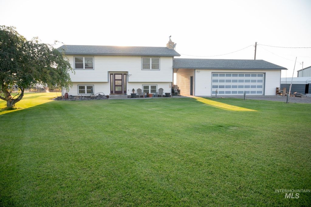 Photo of 193 S 500 W, Paul, ID 83347 (MLS # 98980791)
