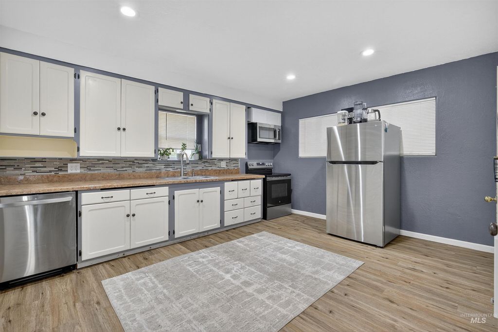 Photo of 812 E Main Street, Kendrick, ID 83537 (MLS # 98962583)