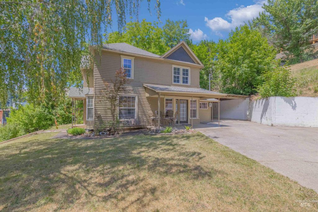 Photo of 812 E Main Street, Kendrick, ID 83537 (MLS # 98962583)