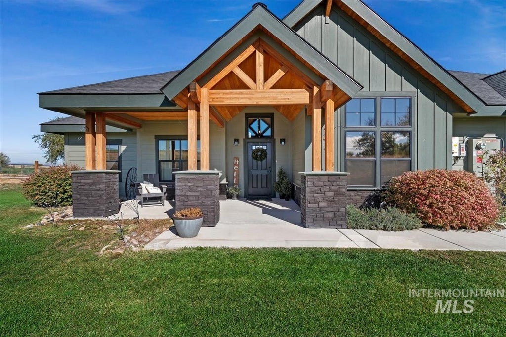 Photo of 1730 Fairview Ave, Fruitland, ID 83619 (MLS # 99003844)