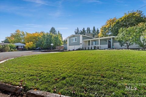 Photo of 7519 W Sorenson Dr, Boise, ID 83709 (MLS # 98965999) Photo of 7519 W Sorenson Dr, Boise, ID 83709 (MLS # 98965999)