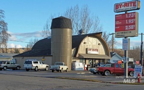 702 S S Washington Ave Emmett ID 83617